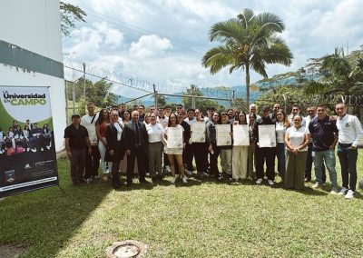 62 jóvenes celebran su título técnico gracias al proyecto La Universidad en el Campo
